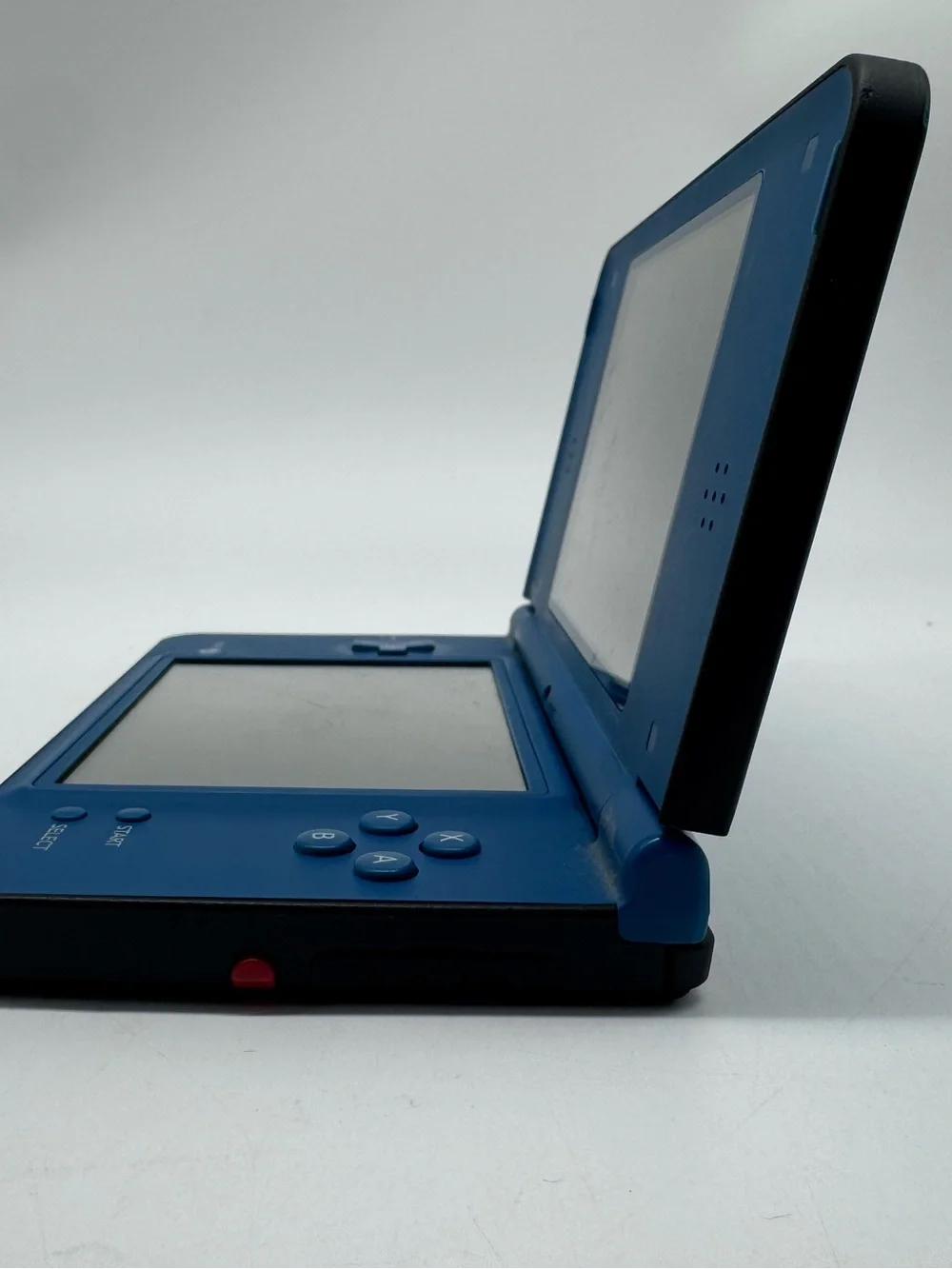Nintendo DSi XL Handheld Console Midnight Blue - Turns On - Broken Touch Screen